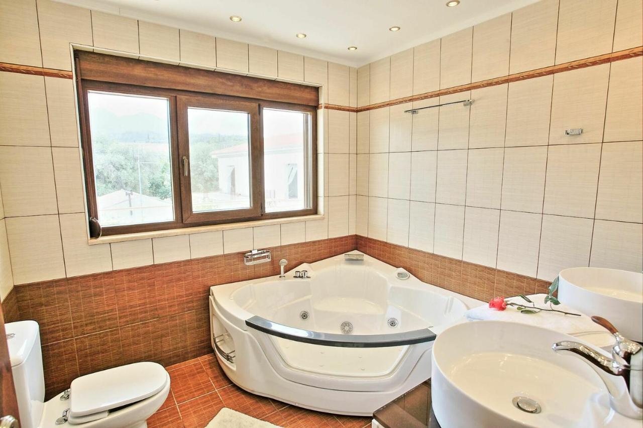 Acharavi Beach Villa By Posarellivillas Zewnętrze zdjęcie